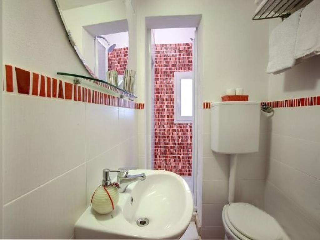 Appartamento Mughetto Florenz Zimmer foto