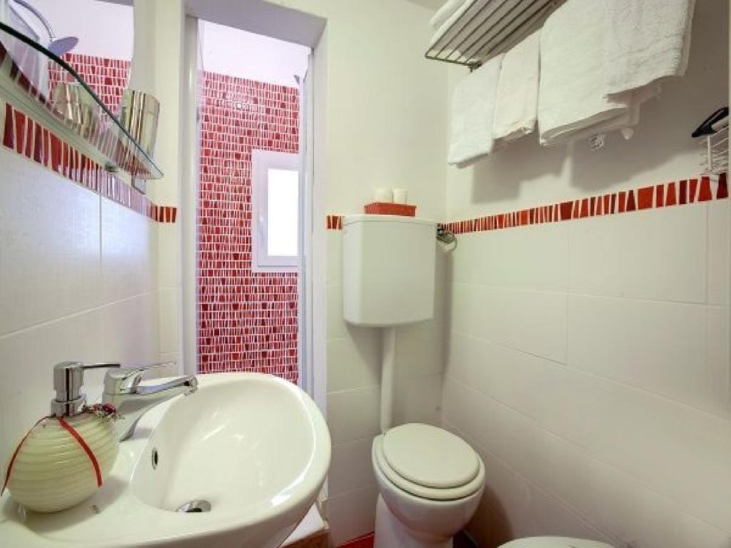 Appartamento Mughetto Florenz Zimmer foto